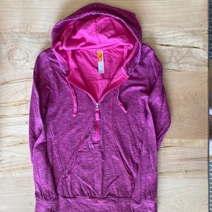 Lucy athleisure hoodie size XS. Half-zip with pockets and thumb holes